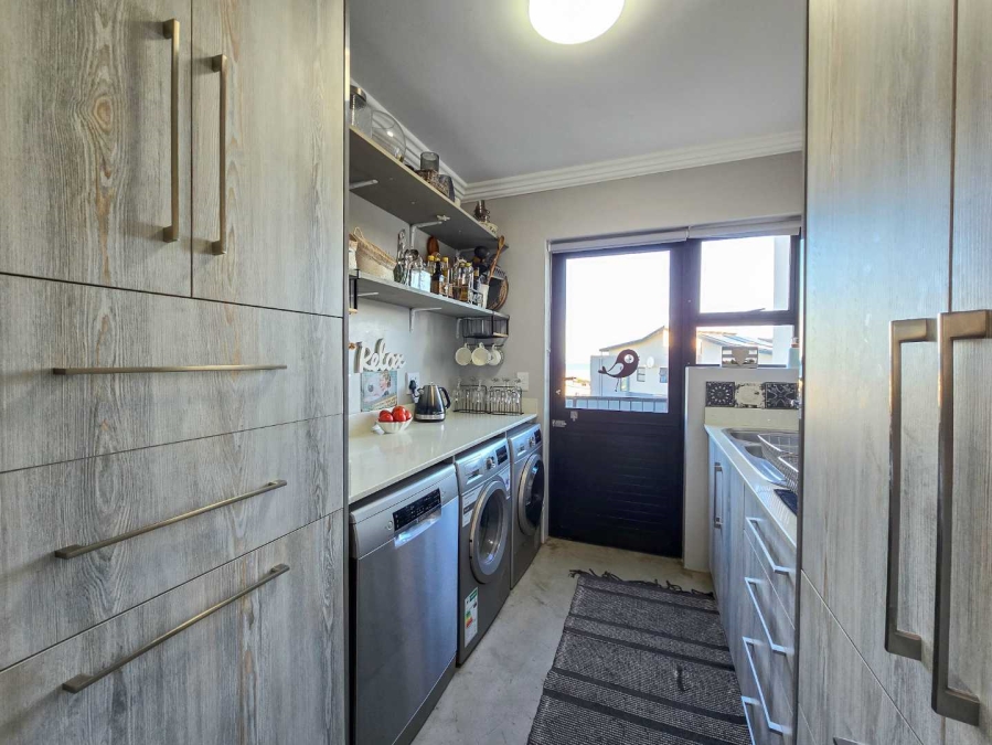 2 Bedroom Property for Sale in Stilbaai Oos Western Cape